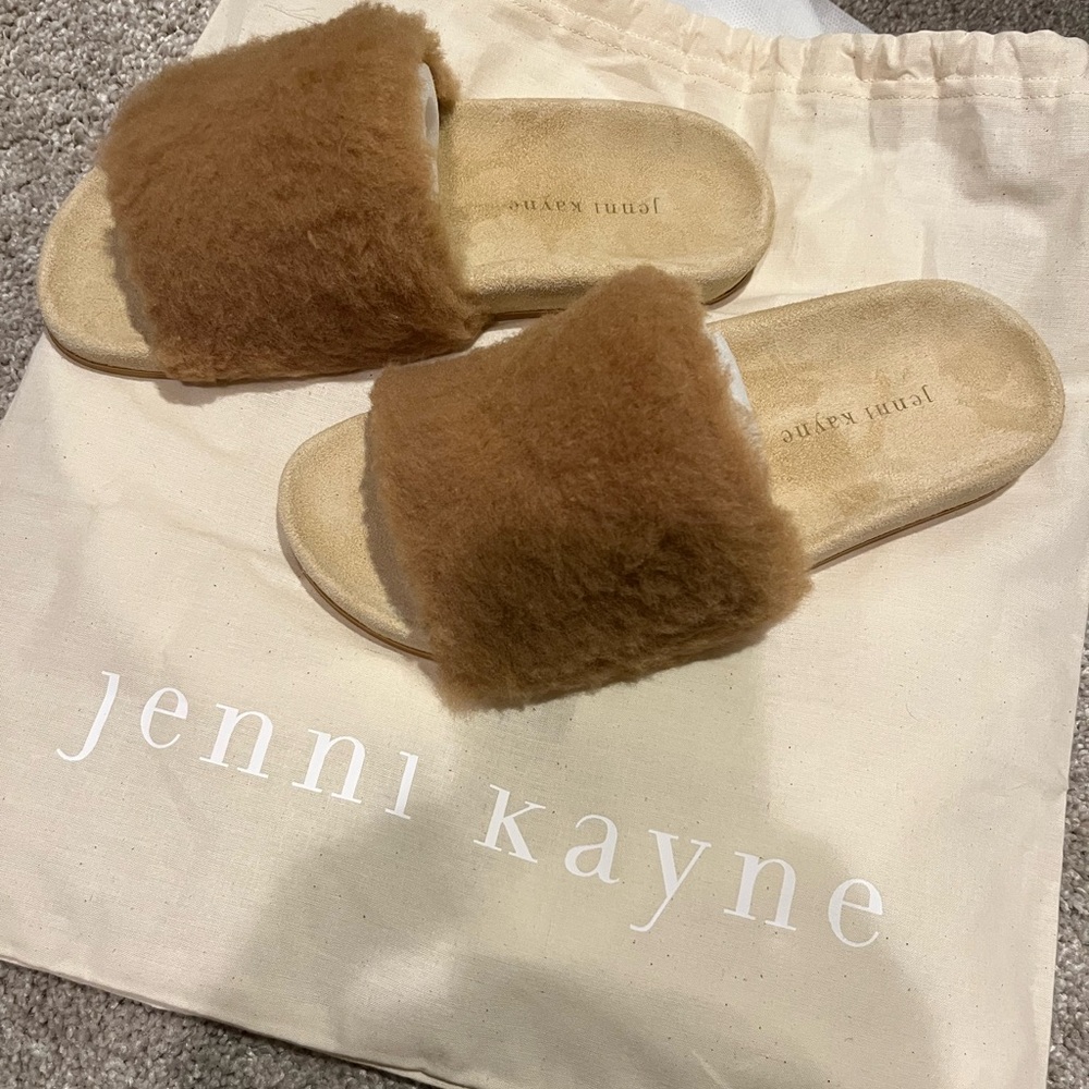 Brand new Jenni Kayne slide sandals